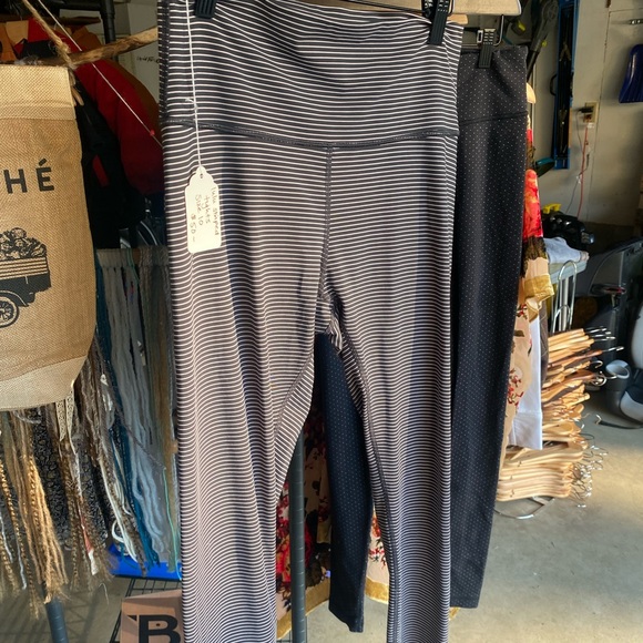 Full length lululemon high rise wunder unders size 10 - Picture 3 of 4